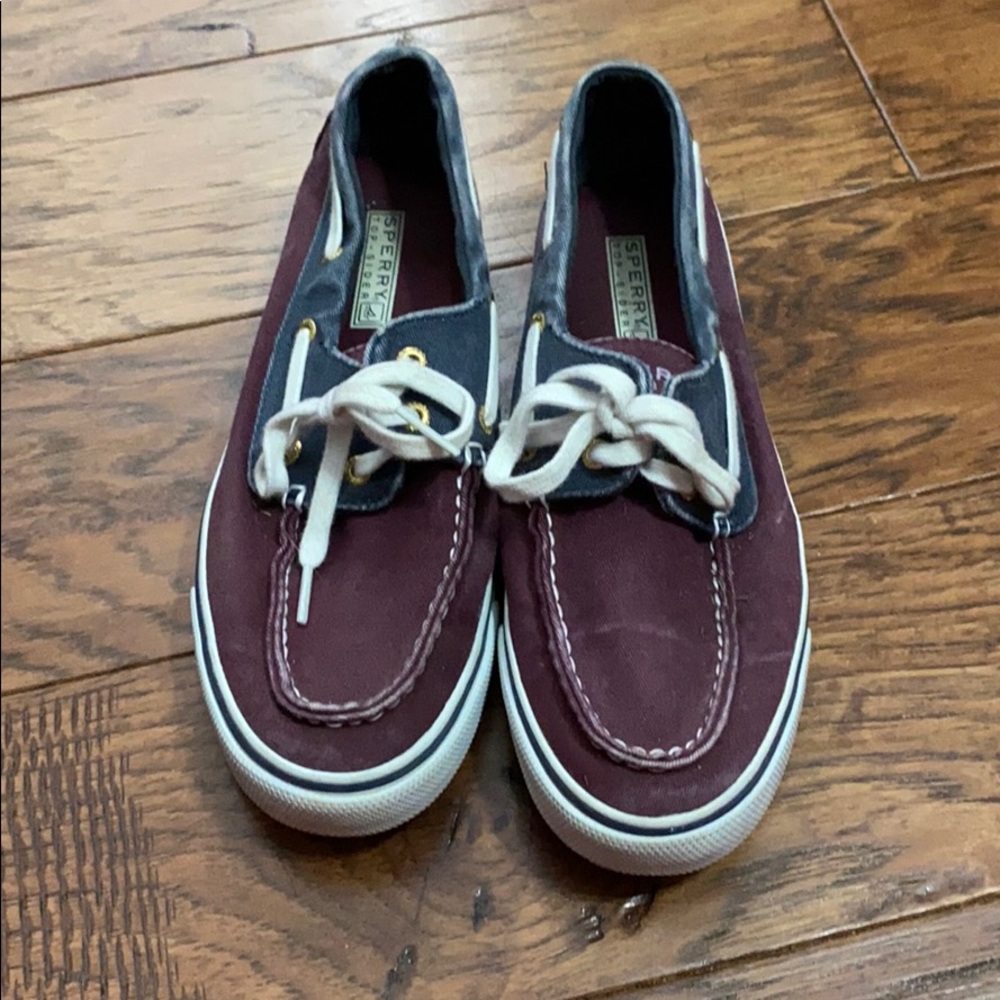 Sperry - Picture 2 of 2